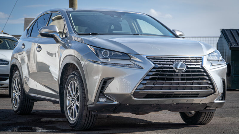 LEXUS NX 300 AWD